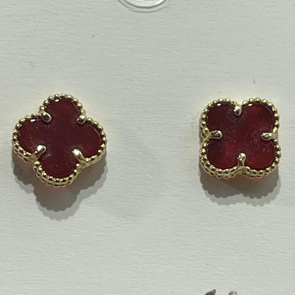 18 K Red Clover Earrings  from Dubai - Picture 1 of 7